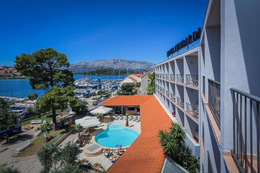 Hotel لومباردا المظهر الخارجي الصورة