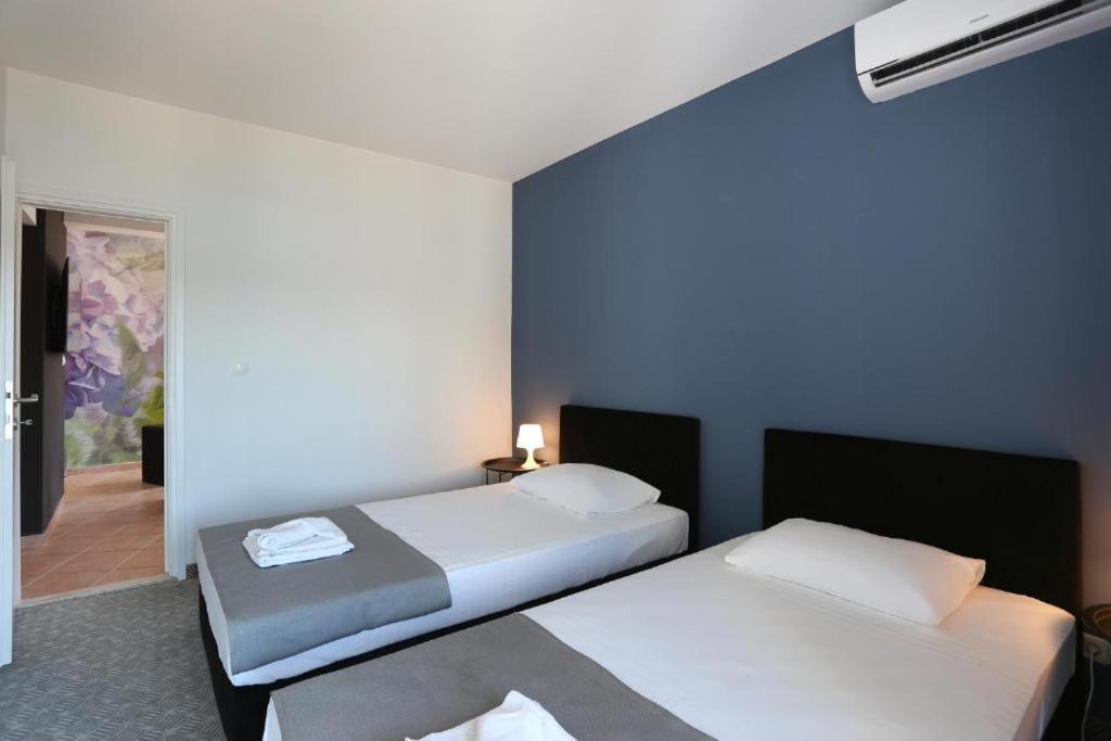 Hotel لومباردا المظهر الخارجي الصورة