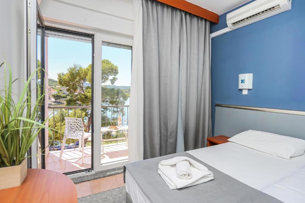 Hotel لومباردا المظهر الخارجي الصورة
